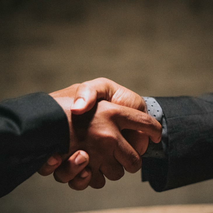 Skup się na<br/>działalności<br/>biznesowej